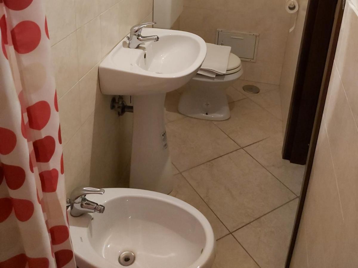 La Stradina Bed and Breakfast Trani Buitenkant foto